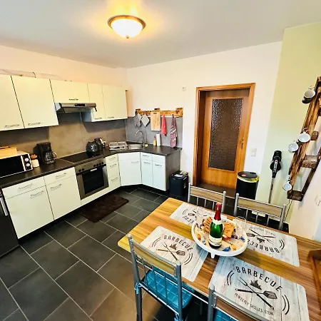 Gemuetliche Wohnung In Gruenhainichen Erzgebirge Grunhainichen Buitenkant foto