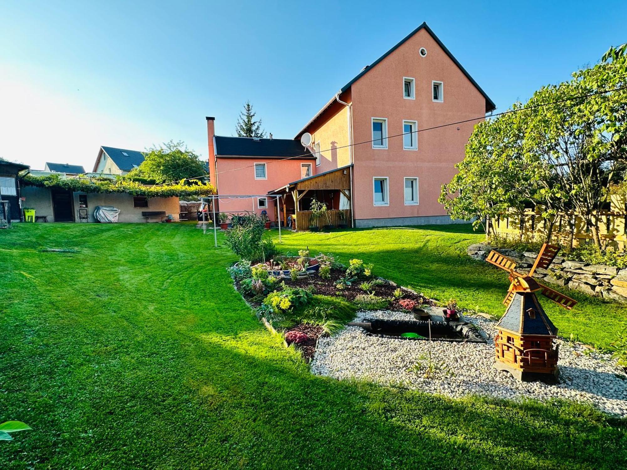 Gemuetliche In Gruenhainichen Erzgebirge Lejlighed
